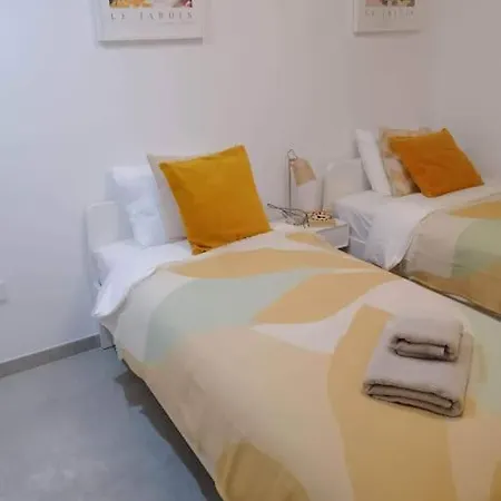 Gran Apartment-iconic Sea View Apartment