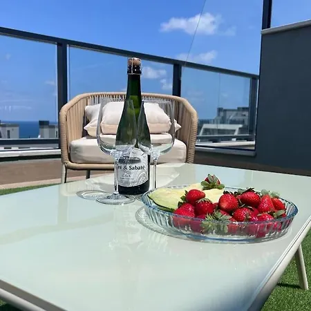 Gran Apartment-iconic Sea View Apartment *